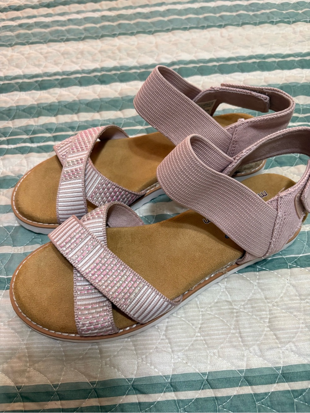 Comfort Stretch Pink Strappy Women's Sandals